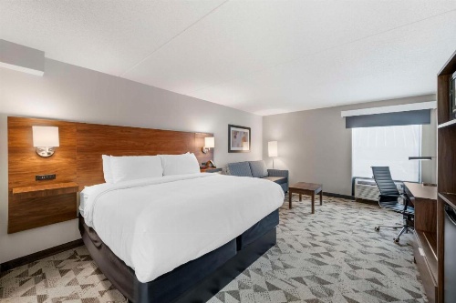 Best Western Plus Harrisonburg image 13